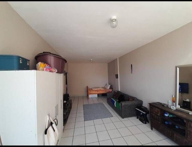 2 BEDROOM APARTMENT FOR SALE IN SYMHURST